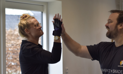 high five Skuldersmerter